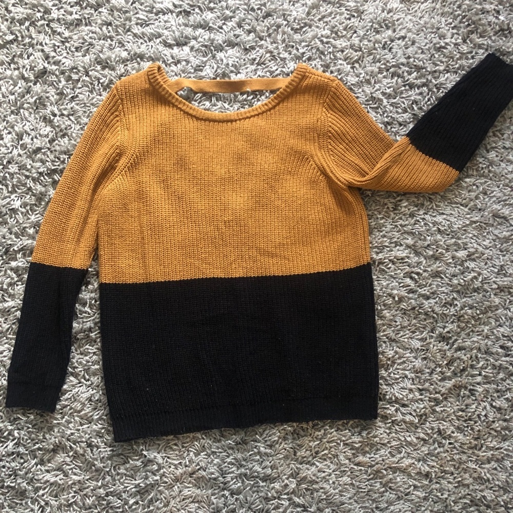 Tobi Long sleeve Sweater Size M